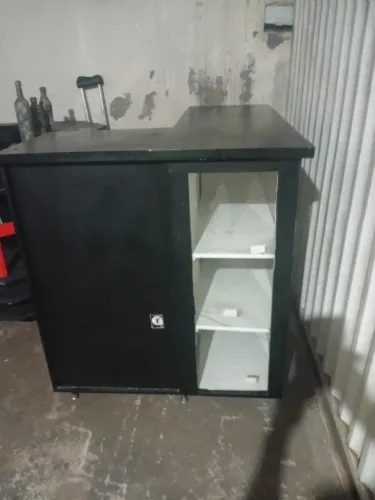 Balcao de loja em forma de L