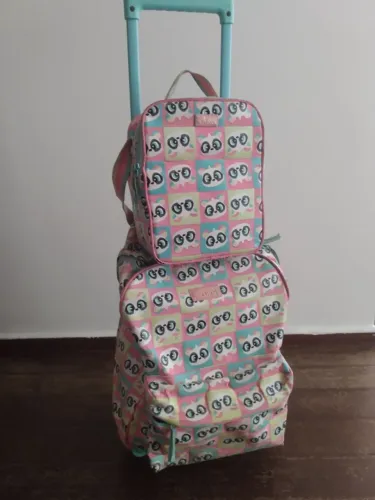Bolsa de Rodinhas e Lancheira da Puket