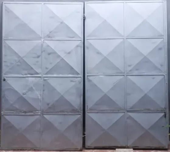 Portões de garagem e social