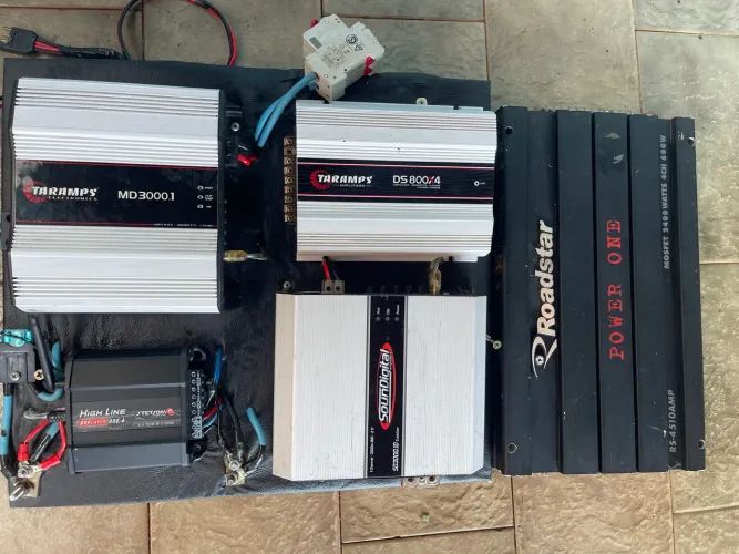 Peças de som automotivo