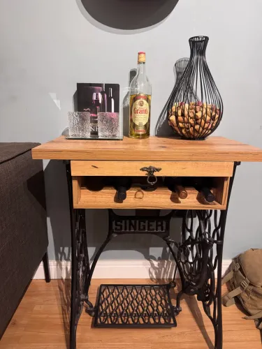 Adega Vinho para 5 Garrafas - Pé Máquina Singer
