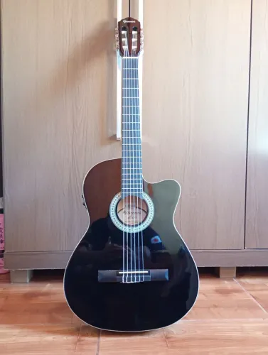 Violão eletroacústico Giannini