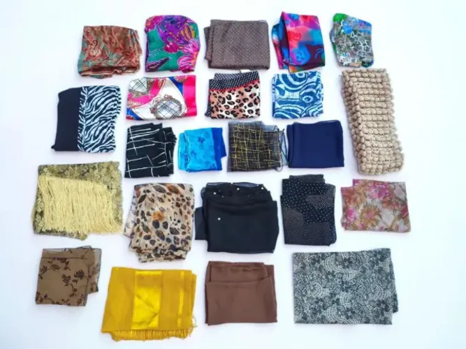 lote de lenços e echarpes moderno vintage retrô