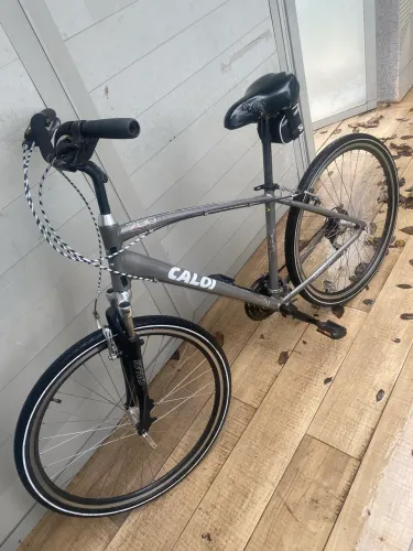 Caloi 700 cinza