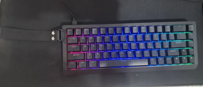 Teclado Epomaker HE68 Lite