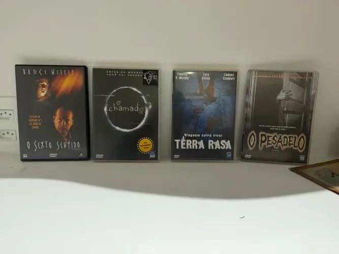 Lote com 4 DVDs Originais de Suspense e Terror - Clássicos