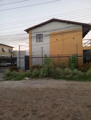 Aluga-se apartamento a 200m da UESPI e Faculdade CET 