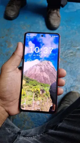 Moto g 84