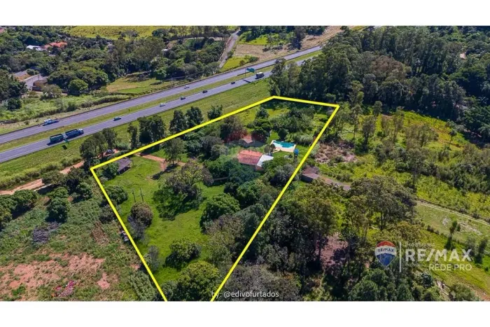 Terreno Comercial à venda com área total de 12.897,05 em Valinhos, SP