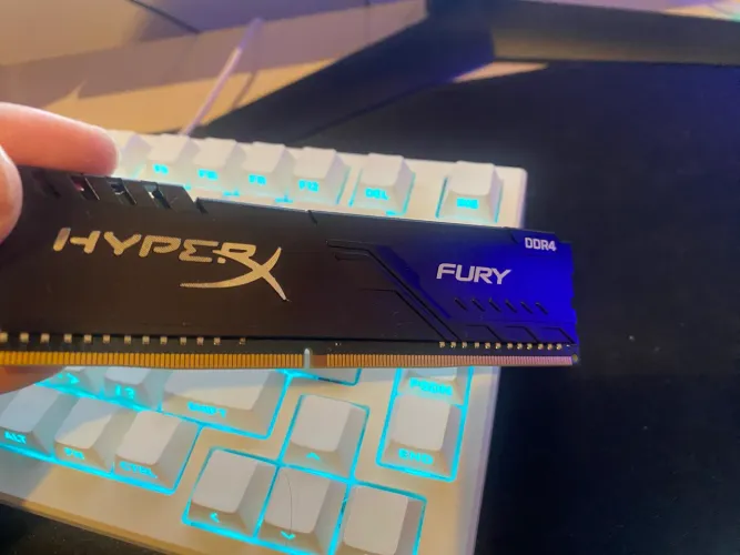 Memória RAM 8GB DDR4 Fury HyperX
