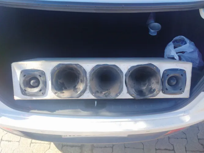 Vendo corneteira 300 R$