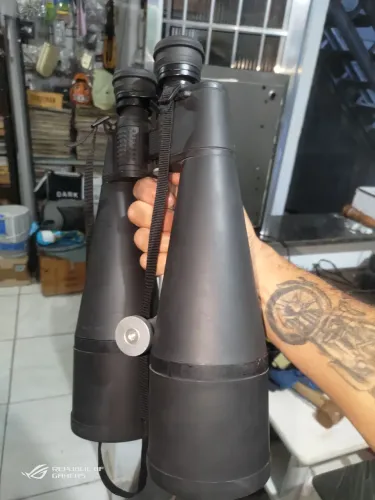 Binóculos tamanho grande