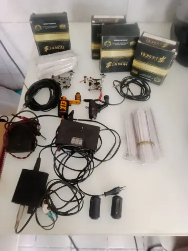 Máquina para procedimento tatuagem