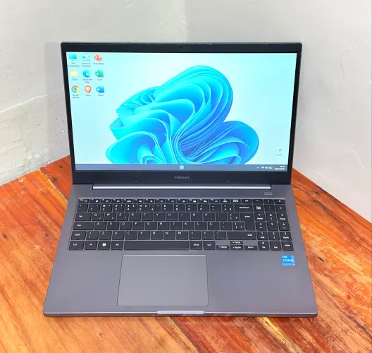 Notebook Samsung Book i3