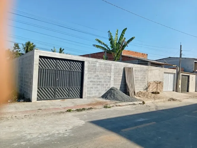 Vendo terreno 300 metros quadrados murado