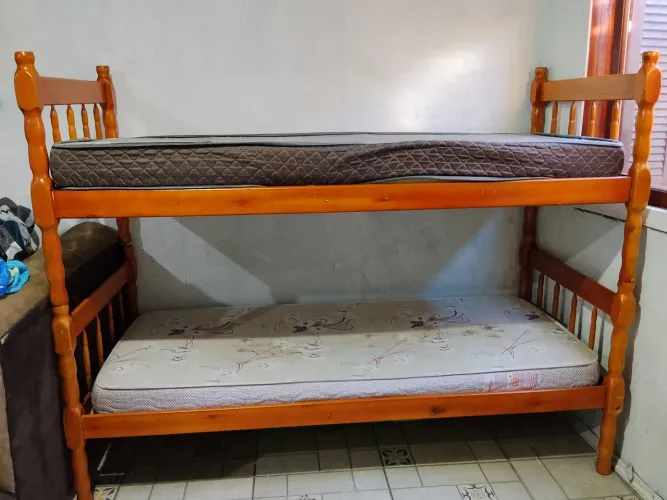 Vendo beliche com colchão junto