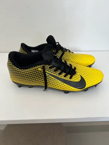 Chuteira Nike 41/42