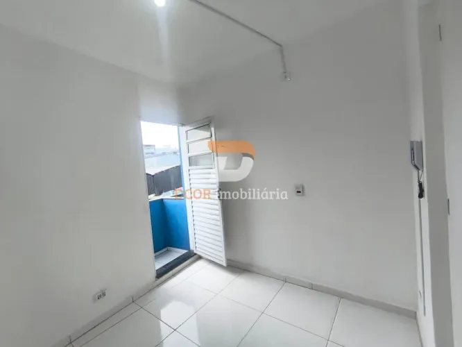 Alugo Sala Comercial na Divisa com ótimo acesso a Diadema & são Paulo .