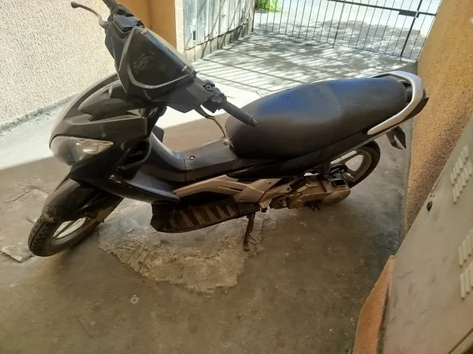 Moto neom