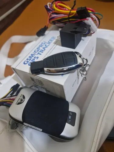 GPS tracker