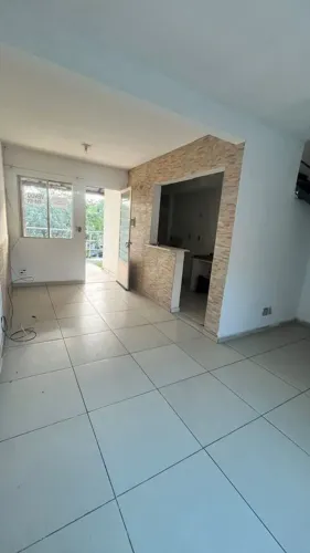 Casa em Condomínio com 2 Quarto(s) e 1 banheiro(s) para Alugar, 57 m² por R$ 880 / Mês
