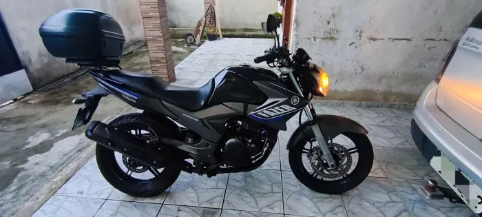 FAZER 250 2015 ? Ideal para Trabalho e Viagem