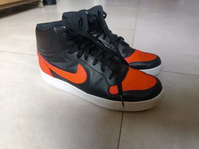 Nike Court Vision Mid