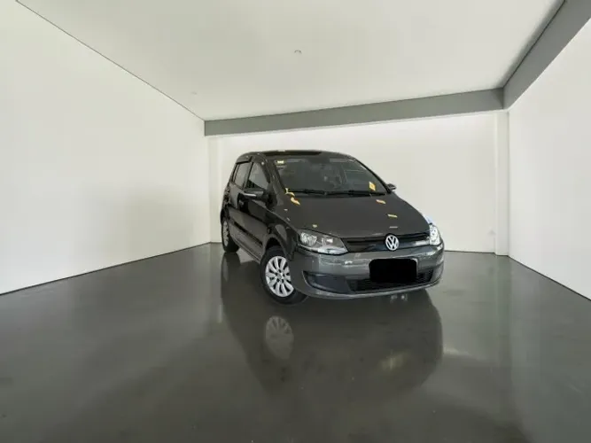 Volkswagen Fox Bluemotion 1.0 MI Total Flex 12V 5P 2014