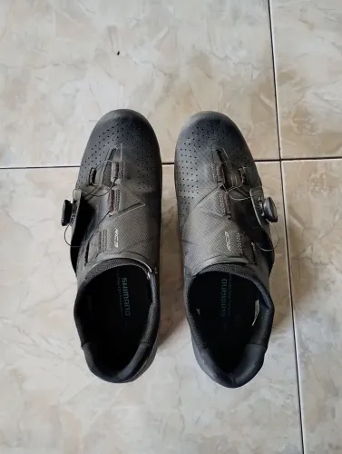 Sapatilha Shimano RC3