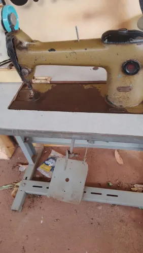 Máquina de custura industrial