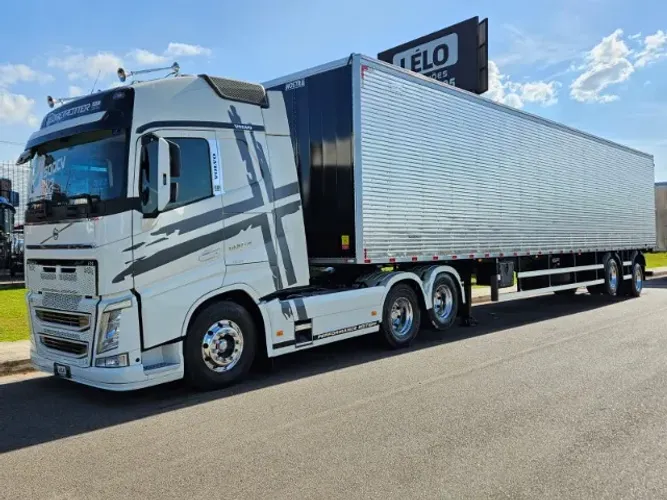 Volvo FH 500 6x2 Ano 21 Euro 5 Aut + Baú Nostra 2 Eixos 30 plt com pneus 15.40 x2.90 0km