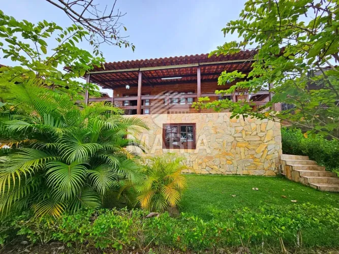 Casa em condomínio fechado em Gravatá/PE! Com 06 quartos!