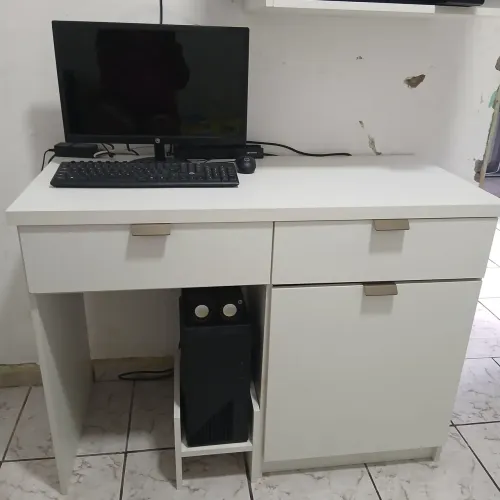 Vendo computador e mesa