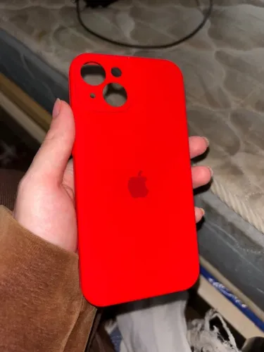 Capinha IPhone 14 silicone vermelha