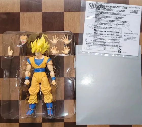 goku ssj 1.0 BANDAI