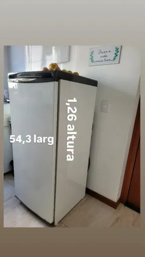 Freezer vertical 172 litros