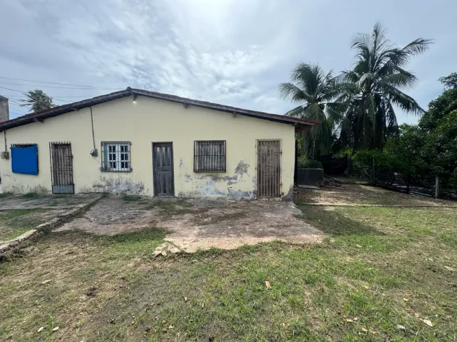     Oportunidade: 3 kitnets com terreno à venda