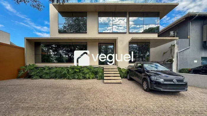 Prédio comercial para alugar de 402m², com 3 salões, 20 vagas de garagem no bairro Nova Ca