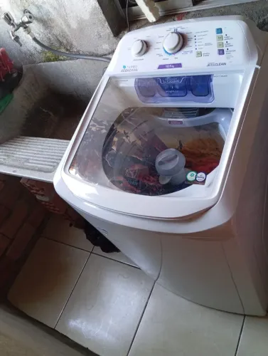 máquinha de lavar 10,5 kg electrolux funcionando tudo...