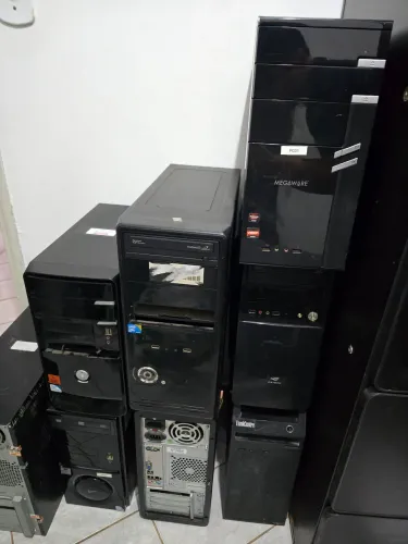 Gabinete usado antigo