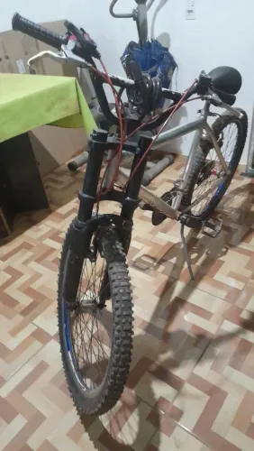 Bicicleta de Alumínio