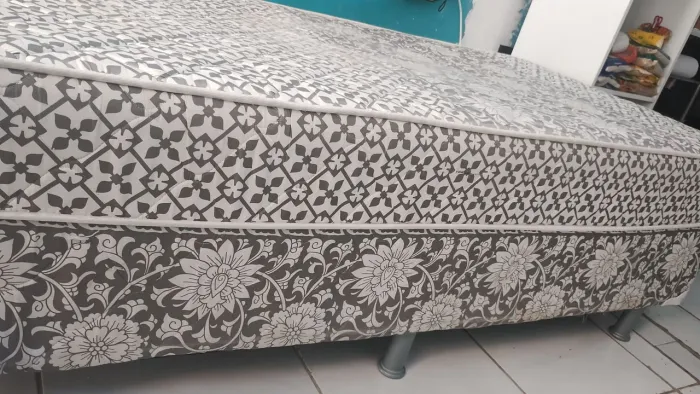 Cama solteiro box