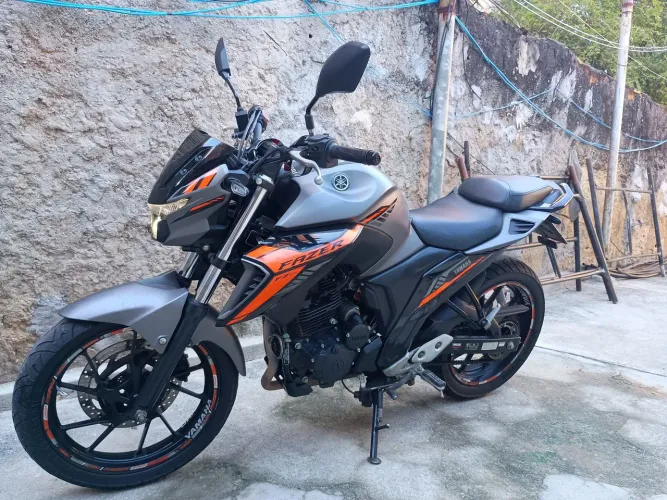 YAMAHA FAZER 250cc / FZ25 CONNECTED / ANO 2025