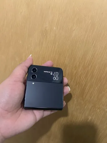 Samsung Z flip 4