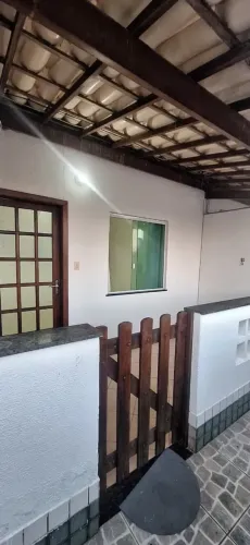 Apartamento 1/4 com Varanda e Ar-condicionado 150m da Praia de Stella Maris