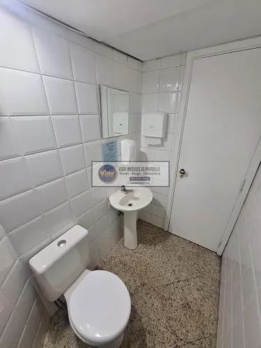 Aluga Sala em prédio Centro de Alphaville R$ 4.900 mais despesas, 02 vagas