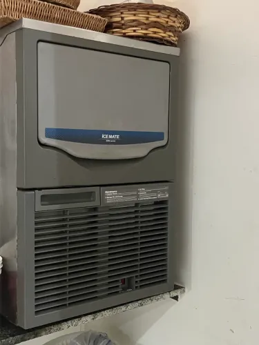 Máquina de Gelo cubo 45k