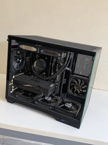 PC Gamer Ryzen 5 5500 + RX 580 8GB + Water Cooler 240mm | 16GB DDR4