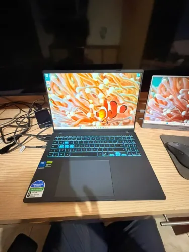 Notebook Gamer ASUS V16 V3607VU (RTX 4050 + 16GB DDR5 + 1TB) ? R$ 6.000,00 à vista no PIX