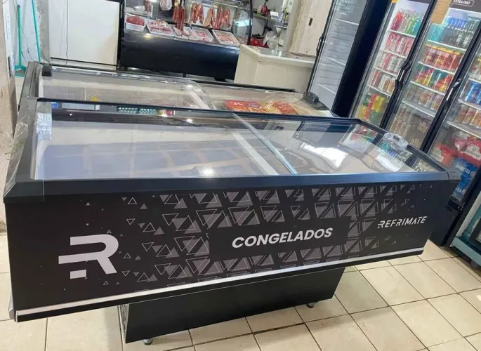 Expositor ilha horizontal 2M Refrimate congelados e resfriados 